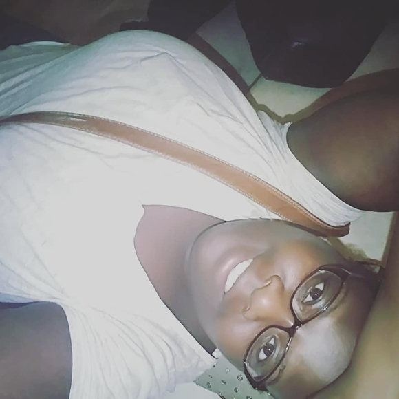 Meet your Posher, Tina - Picture 1 of 1